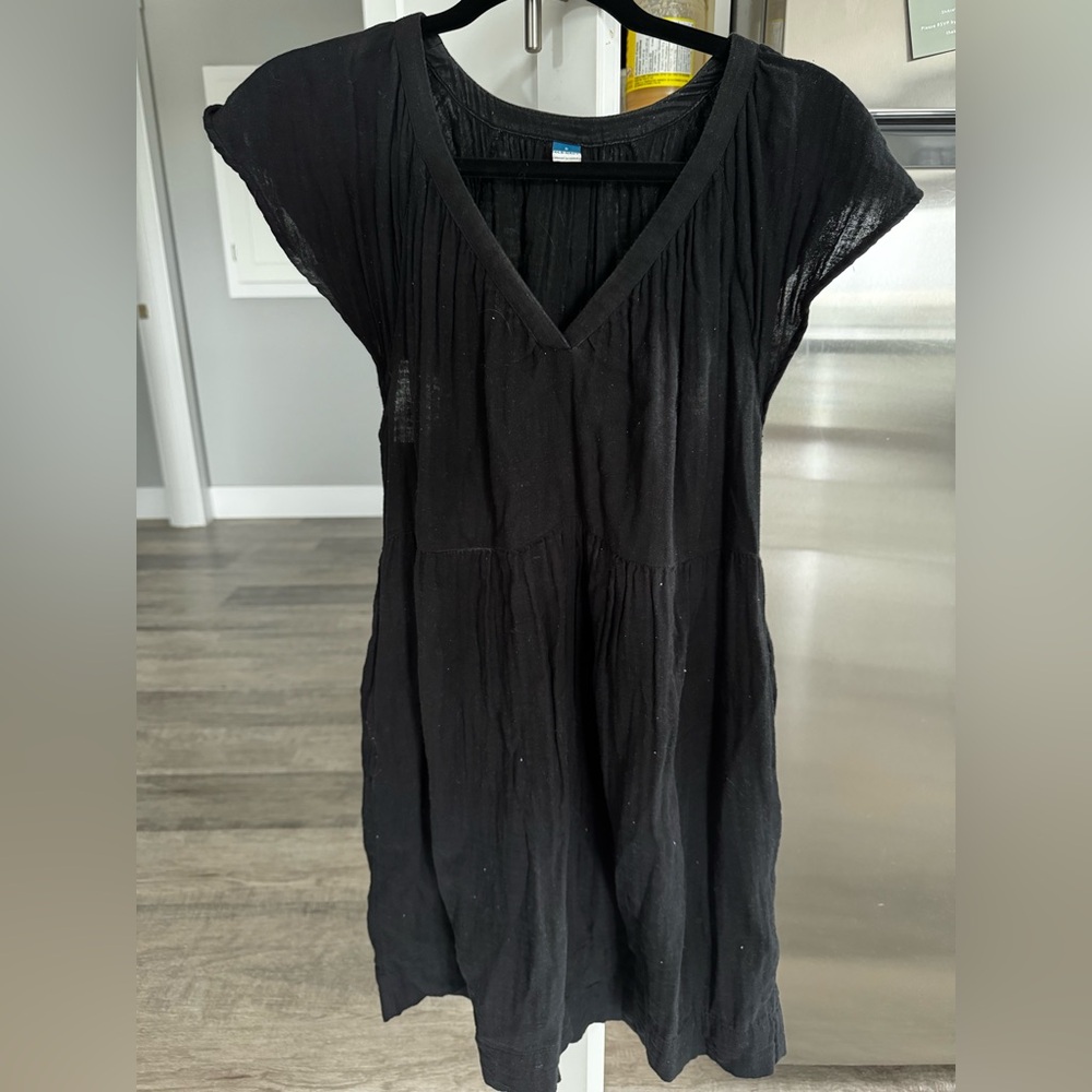 Old Navy Black V Neck Dress